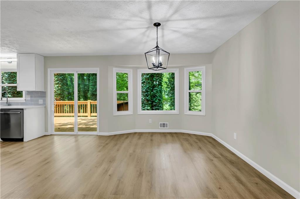 4891 Lake Forest Drive Se Property Photo 7