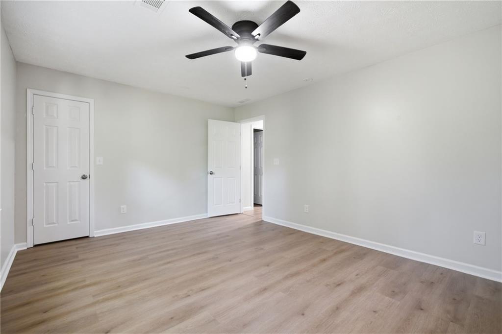 4891 Lake Forest Drive Se Property Photo 21