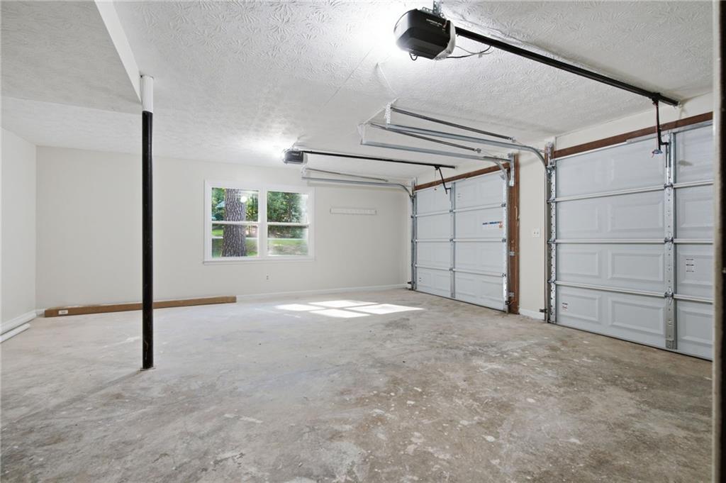 4891 Lake Forest Drive Se Property Photo 28