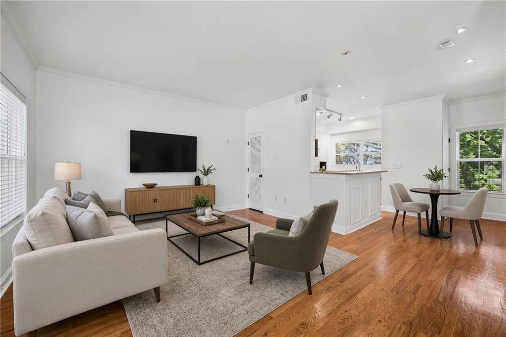 7820551 Property Photo 5