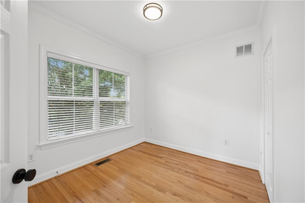 7820551 Property Photo 8