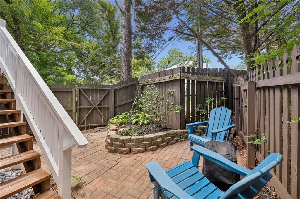 7820551 Property Photo 15