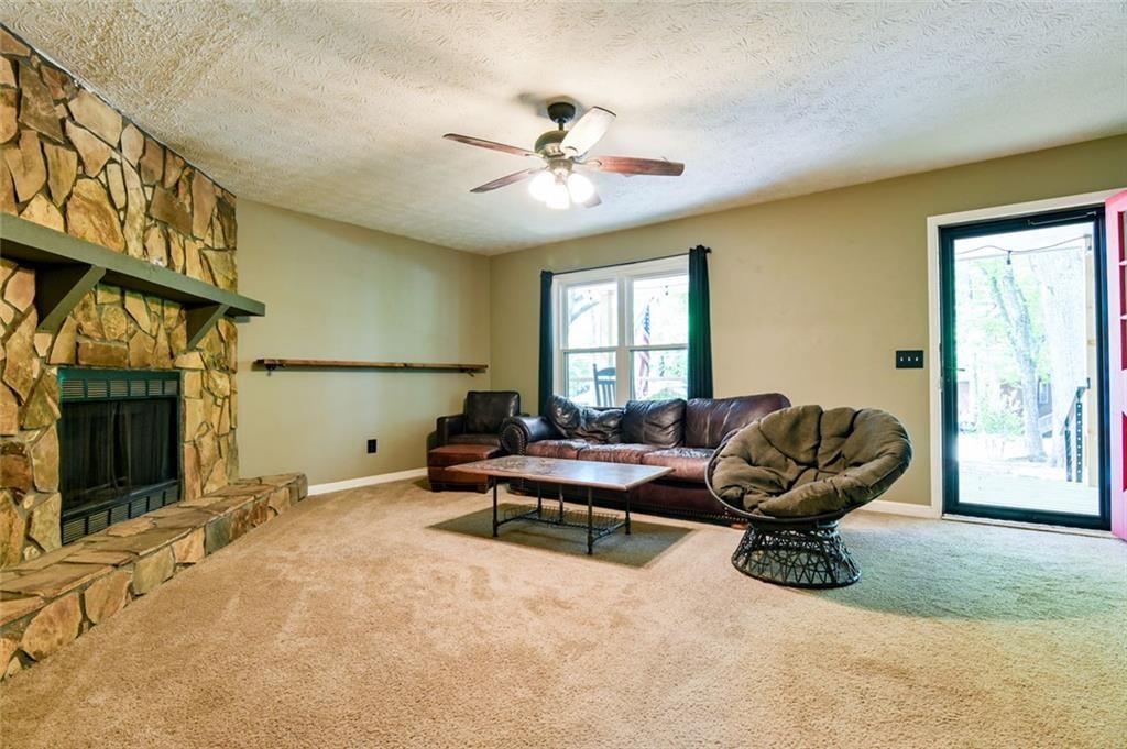 3997 Stacy Lane Property Photo 5