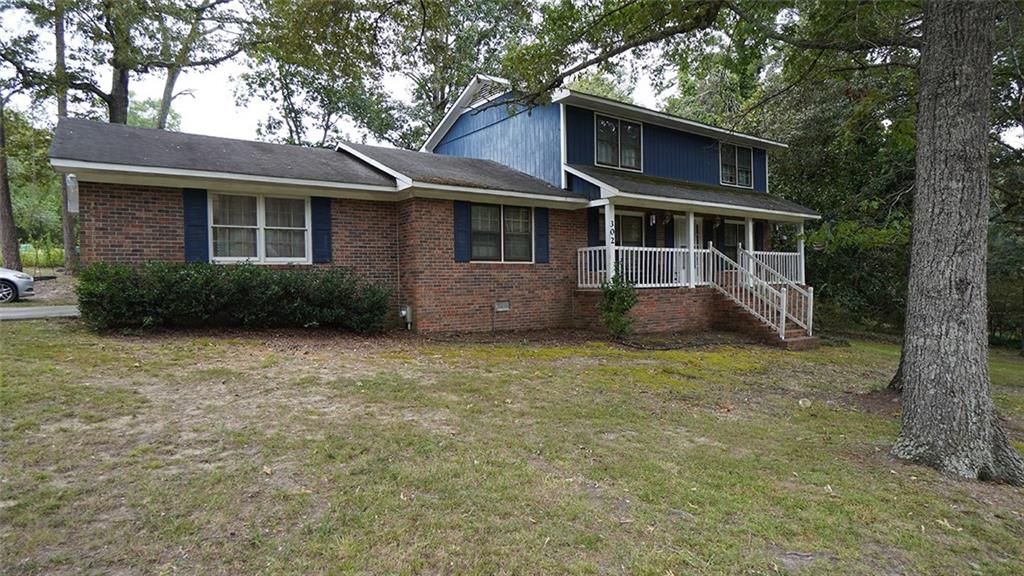 302 Ridgewood Road Property Photo 1