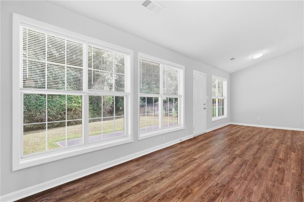 3260 Ennfield Lane Property Photo 10