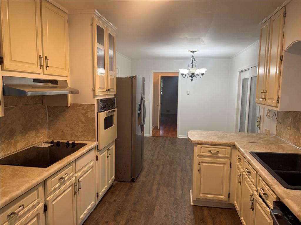 4254 Burleigh Drive Property Photo 6