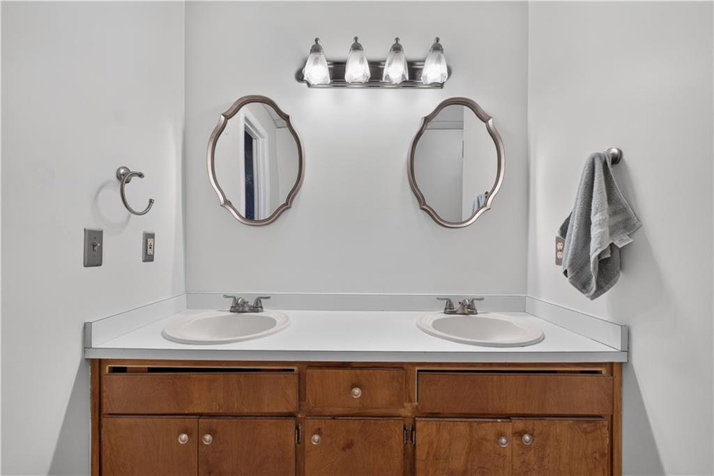 1105 Secret Cove Drive Property Photo 46