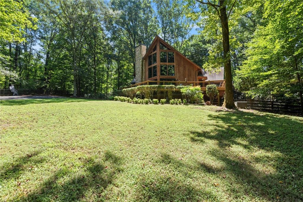 6660 Victory Drive Property Photo 1