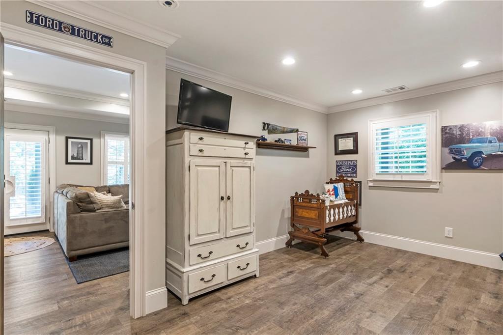 4886 Propes Drive Property Photo 23