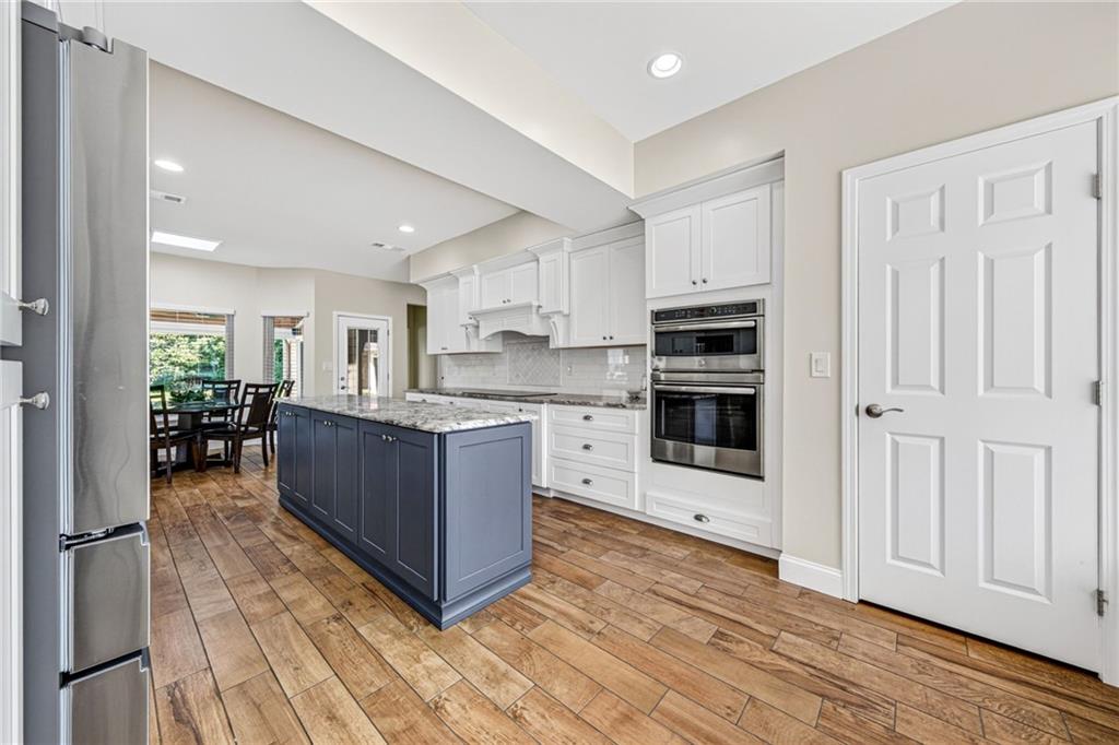 3289 Brooksong Way Property Photo 13