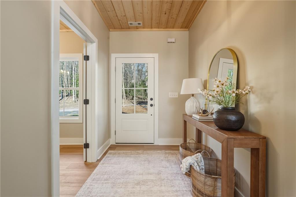 23 Echota Court Property Photo 8