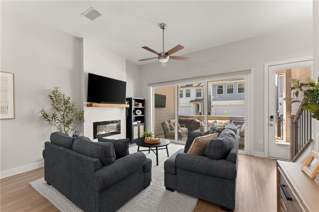 710 Stickley Oak Way Property Photo 8