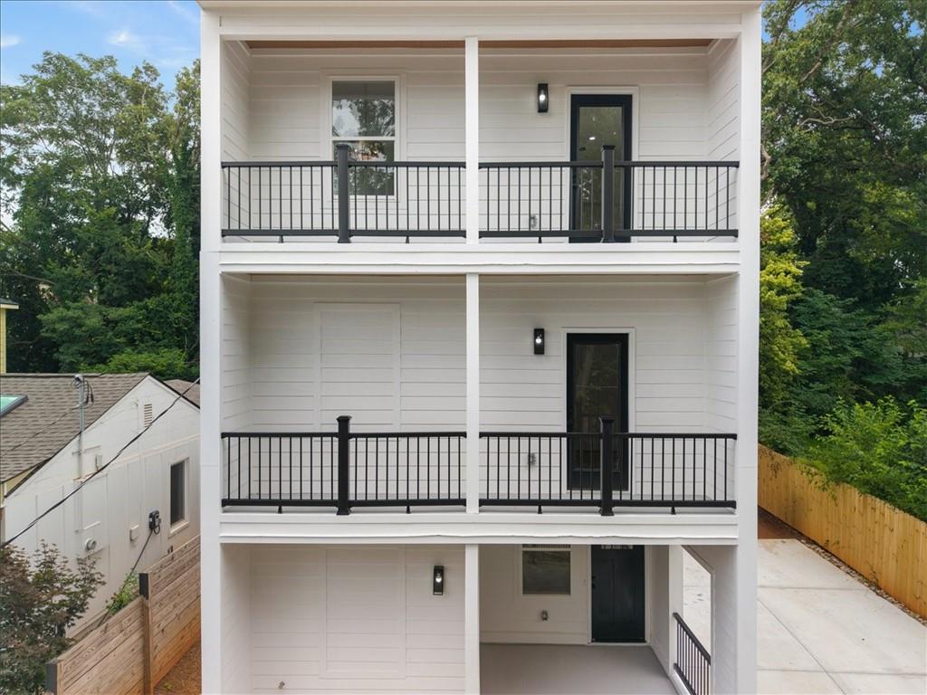 242 Ormond Street Sw Property Photo 2
