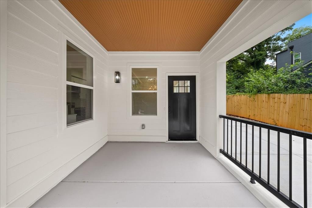 242 Ormond Street Sw Property Photo 3