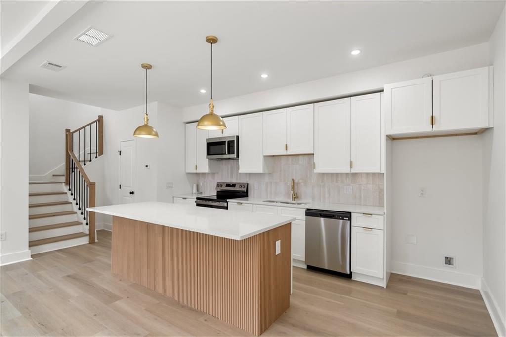 242 Ormond Street Sw Property Photo 7