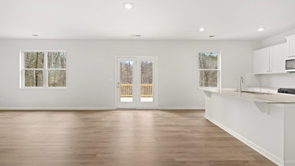 6031 Airedale Drive Property Photo 8