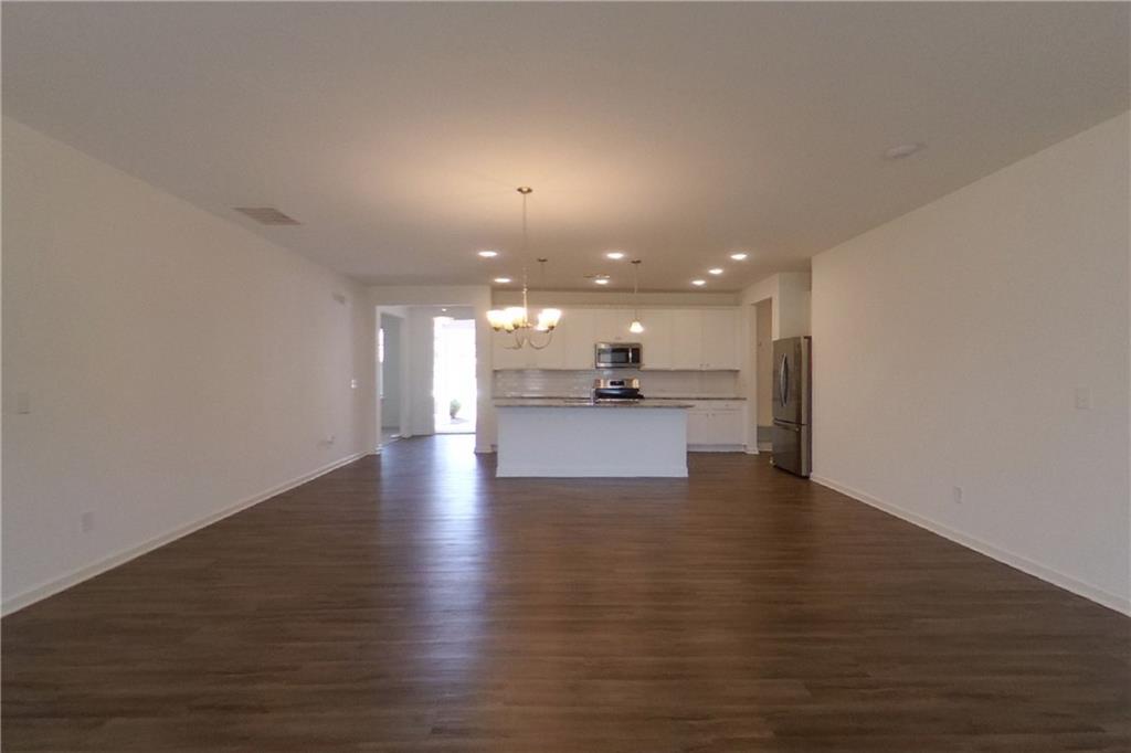 7820648 Property Photo 3