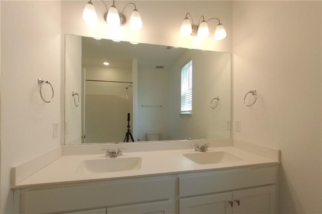 7820648 Property Photo 11