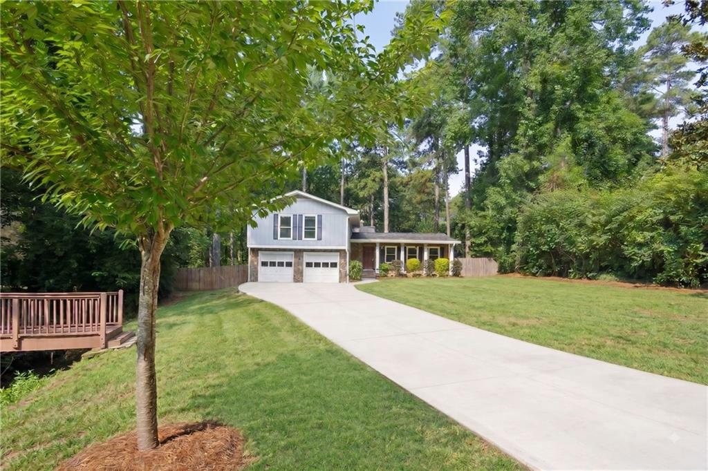 2264 Hylaea Road Property Photo 3