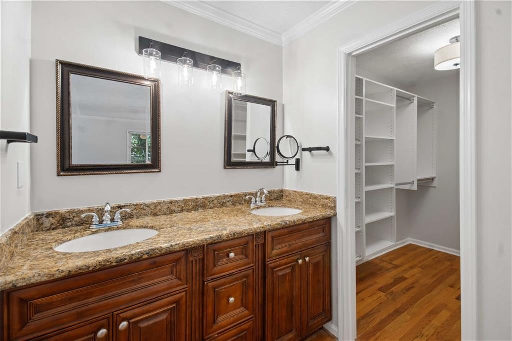 2264 Hylaea Road Property Photo 28