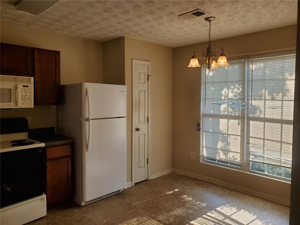 11420 S Grove Drive Property Photo 3