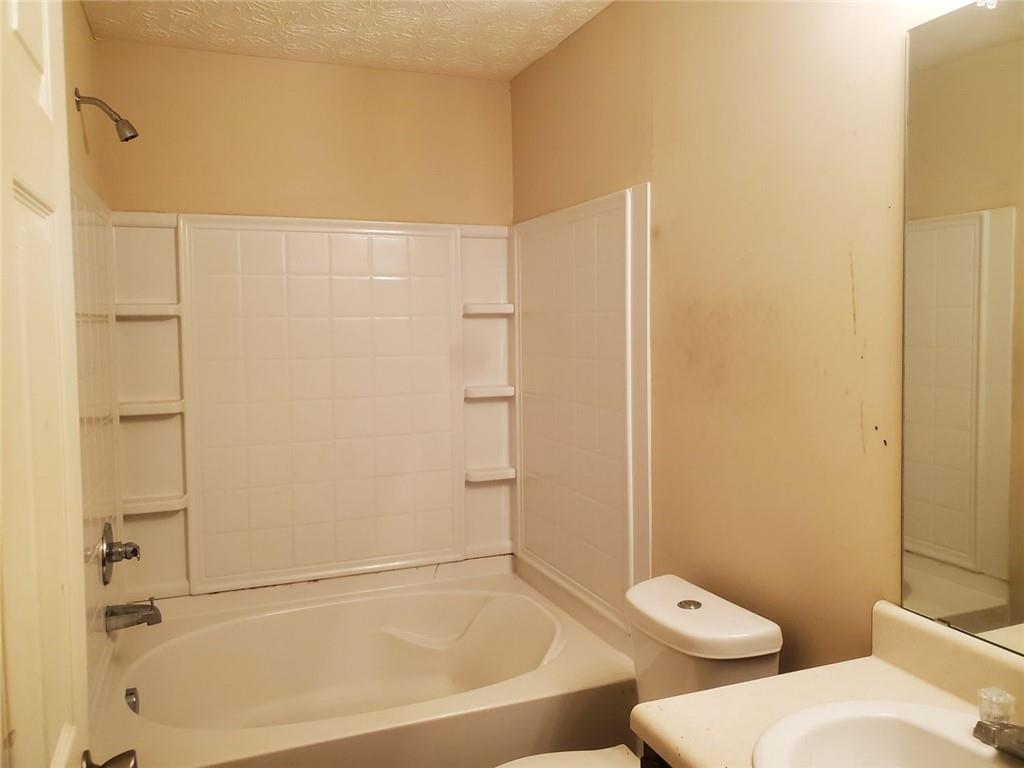 11420 S Grove Drive Property Photo 5
