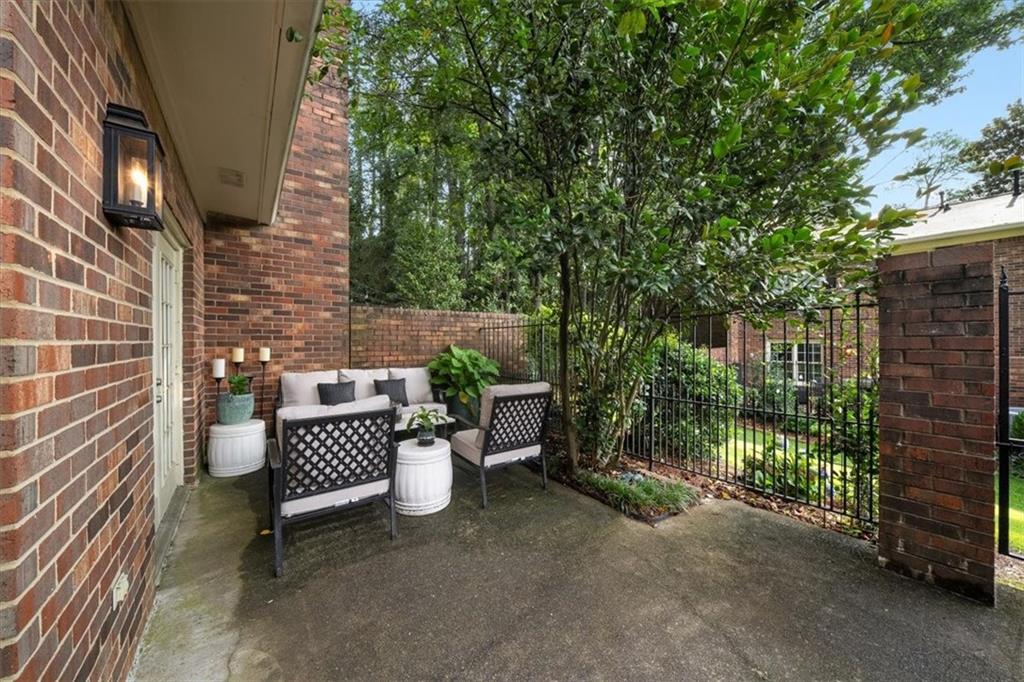 12 Queen Victoria Place Ne Property Photo 37