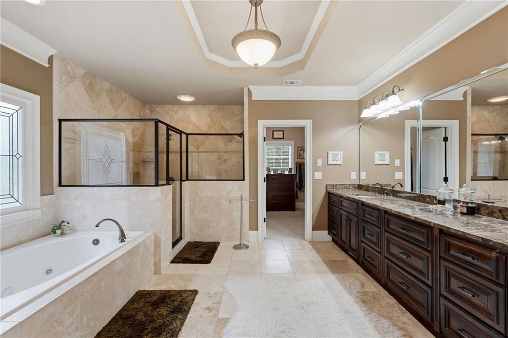 2327 Crimson King Drive Property Photo 43