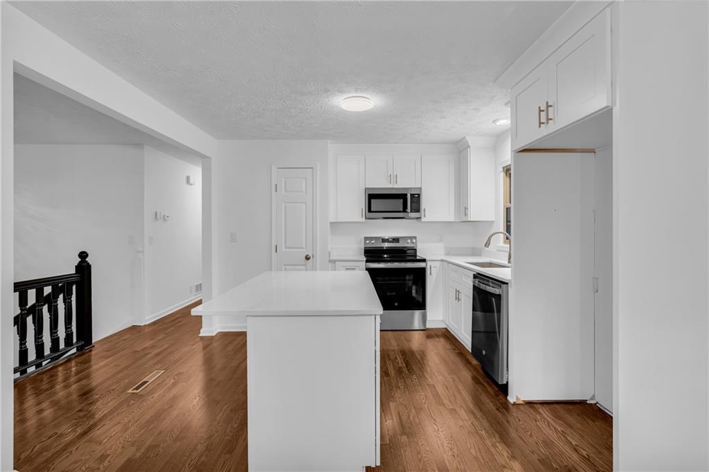 6193 Pine Lane Property Photo 14