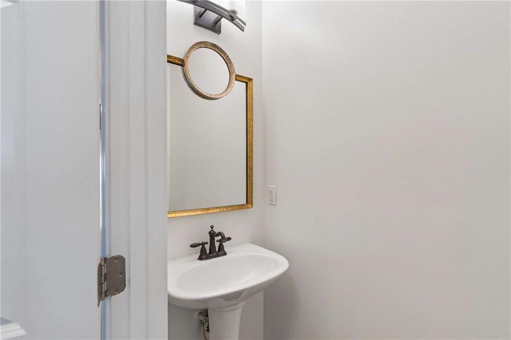 1064 Liberty Parkway Nw Property Photo 15