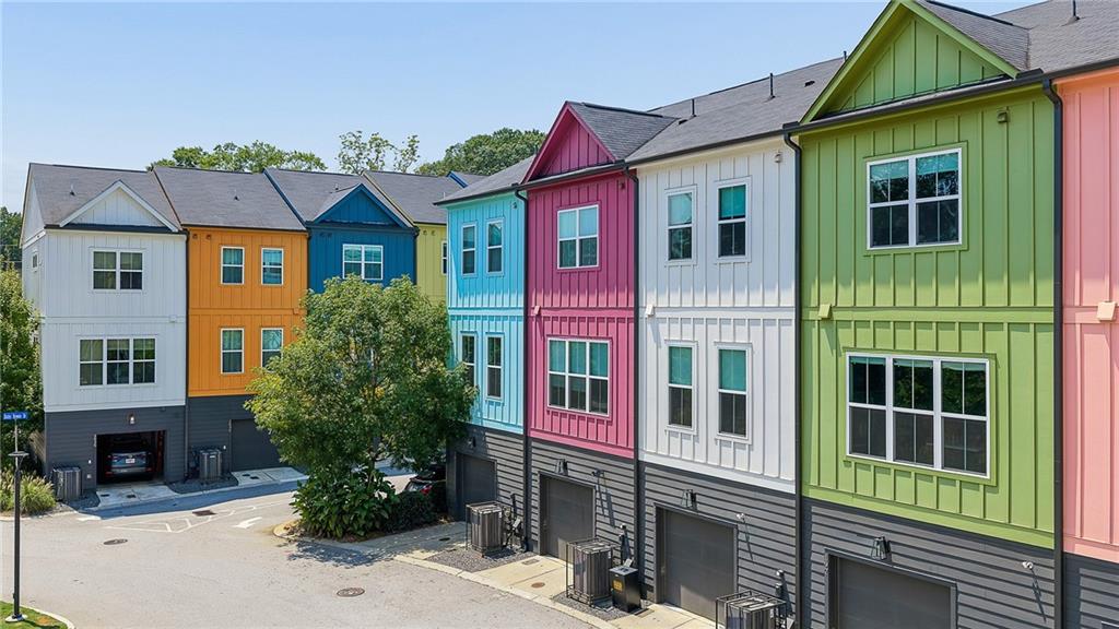 203 Color Circle Property Photo 35