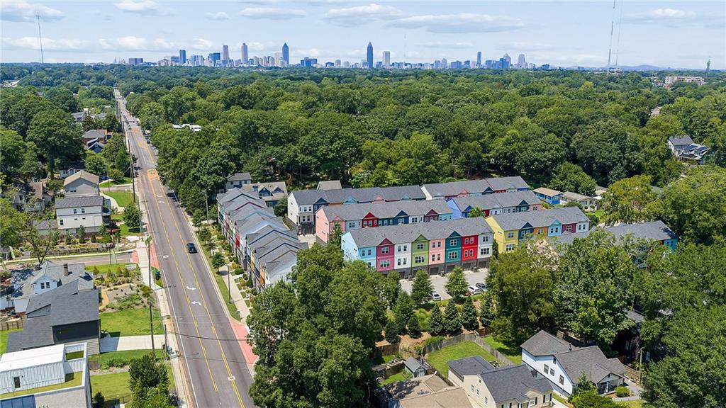 203 Color Circle Property Photo 37