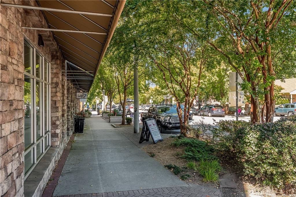 203 Color Circle Property Photo 54
