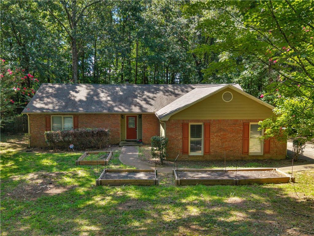 351 Waterford Drive Property Photo 2