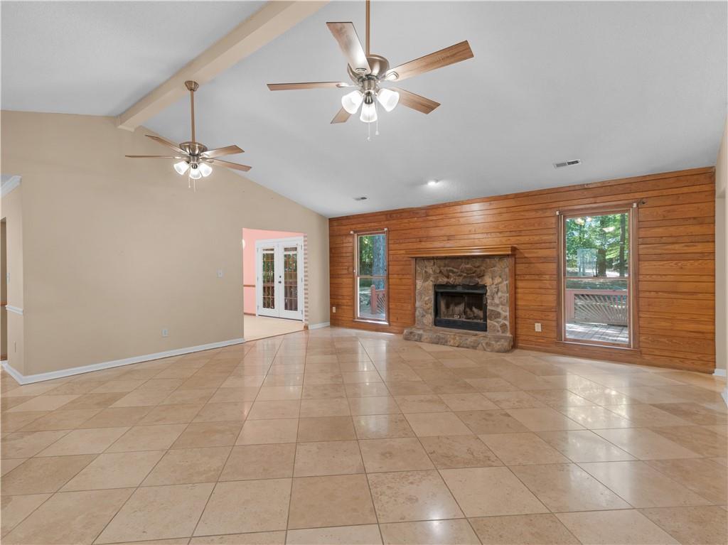 351 Waterford Drive Property Photo 8