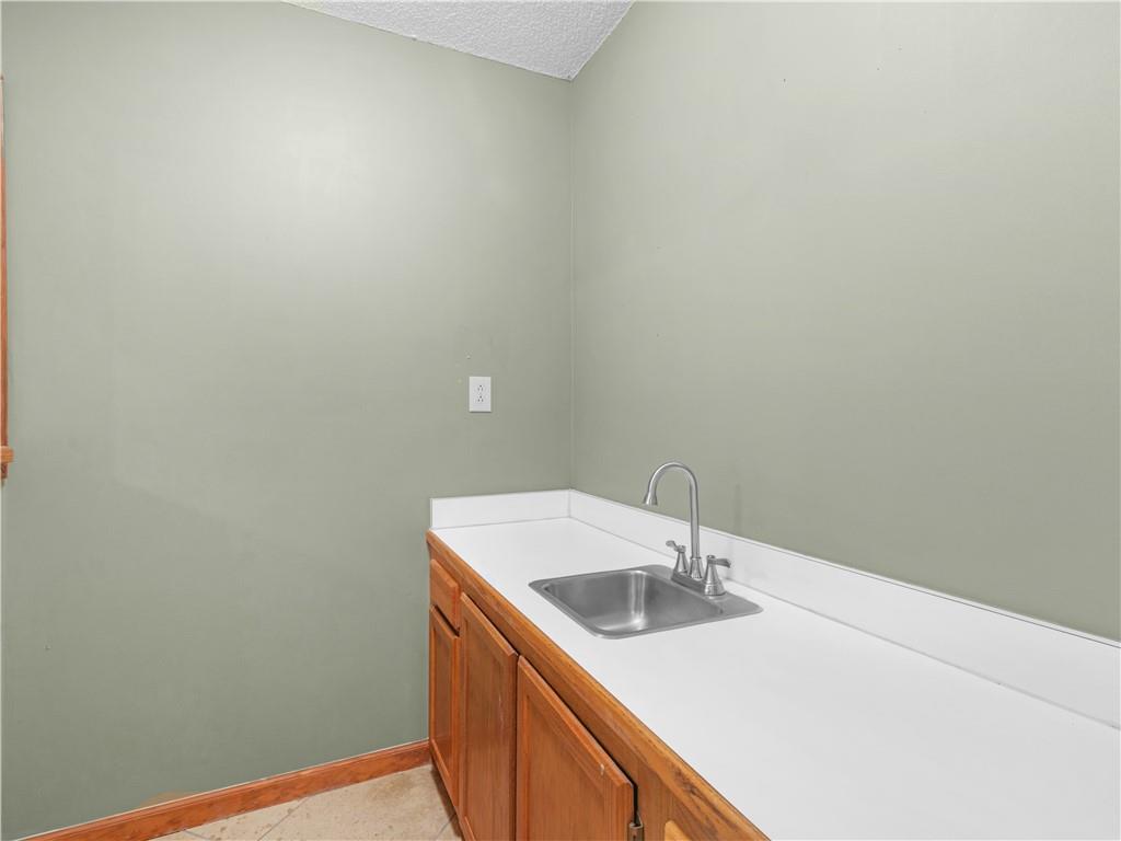 351 Waterford Drive Property Photo 13