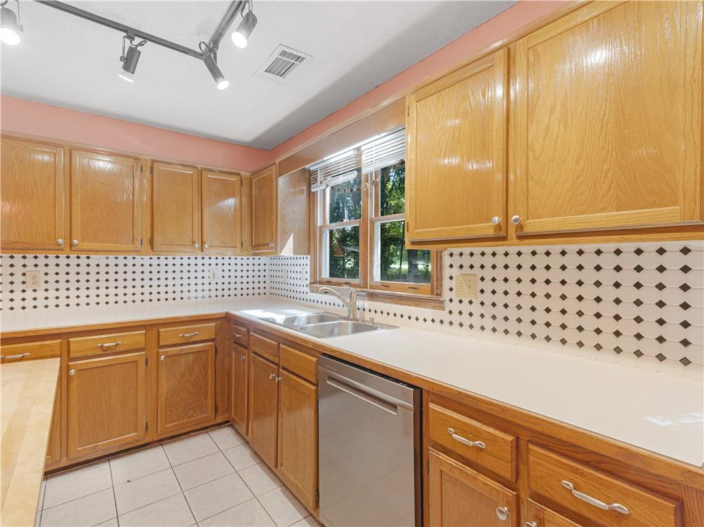 351 Waterford Drive Property Photo 21
