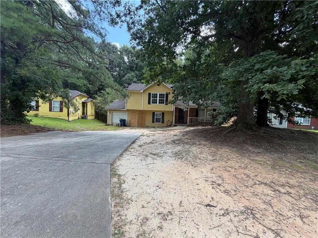 6495 Emerald Pointe Circle Property Photo 1