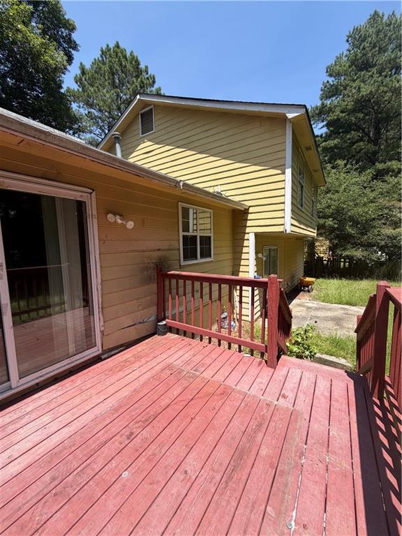 6495 Emerald Pointe Circle Property Photo 7
