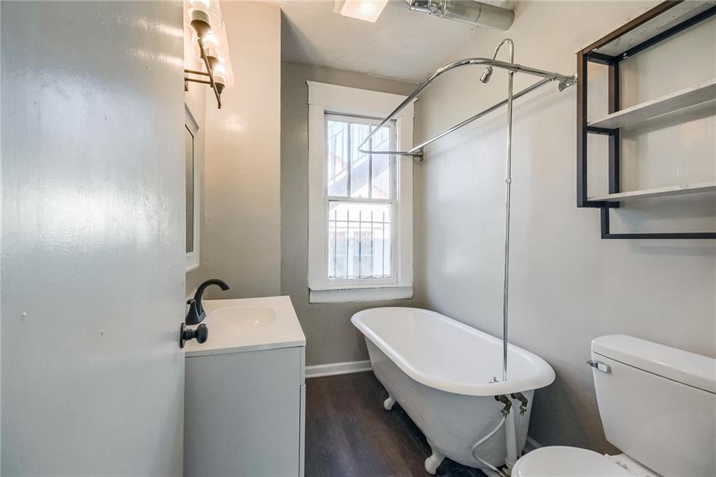 1445 Lucile Avenue Sw Unit 3 Property Photo 16