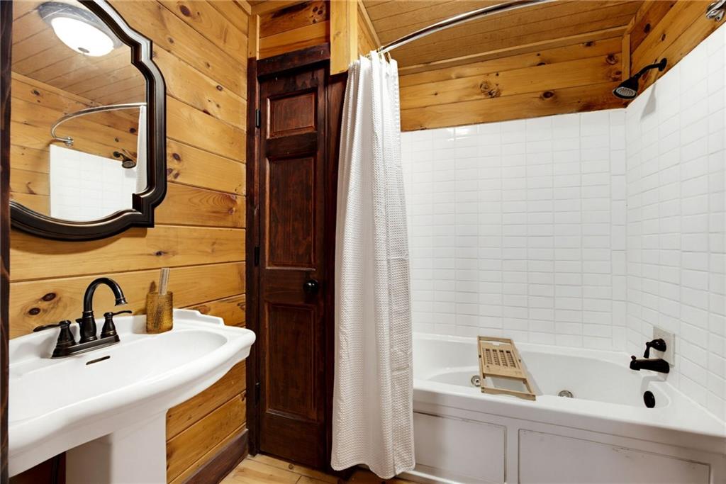 1448 Old County Farm Road Property Photo 34