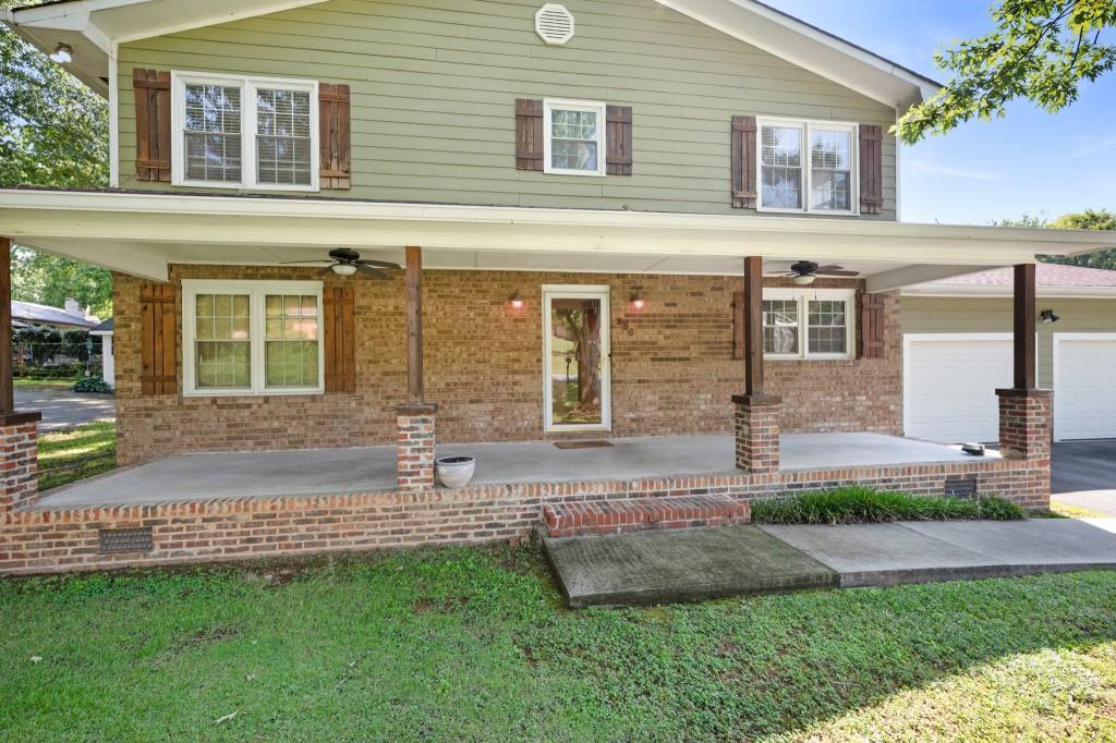 206 Cherry Hill Drive Property Photo 5