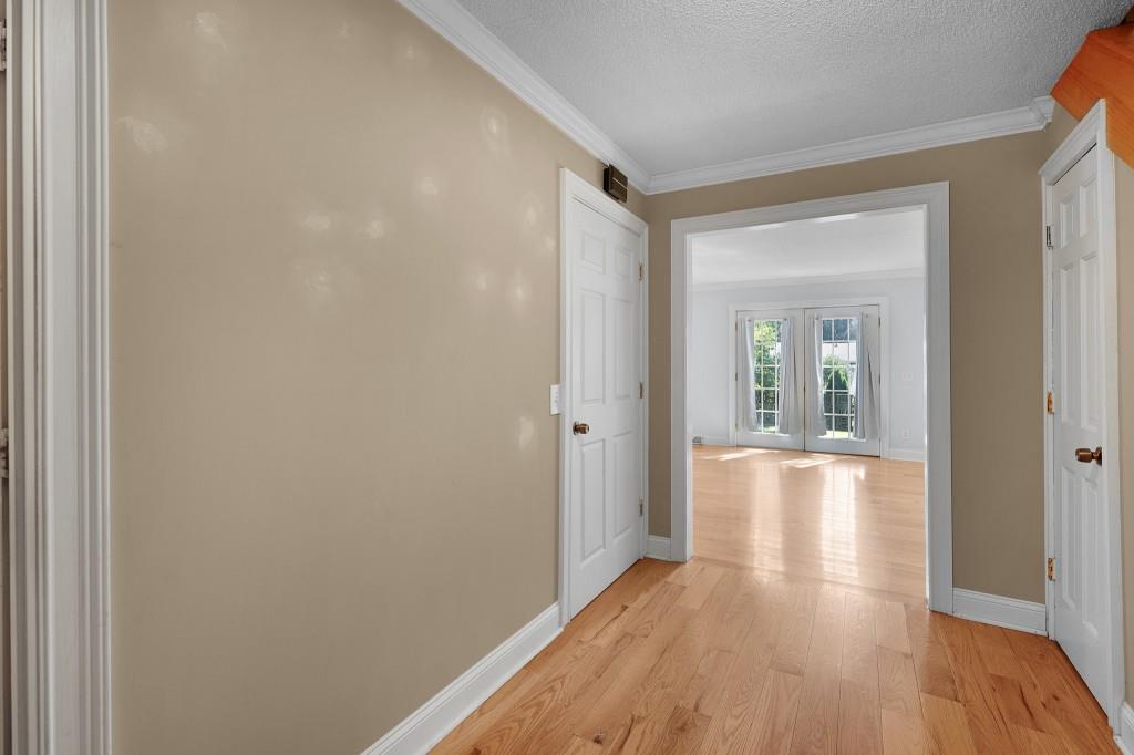 206 Cherry Hill Drive Property Photo 8