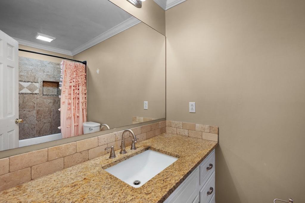 206 Cherry Hill Drive Property Photo 10