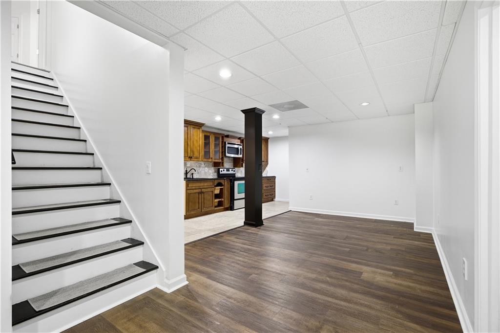 7030 Sweet Creek Road Property Photo 45