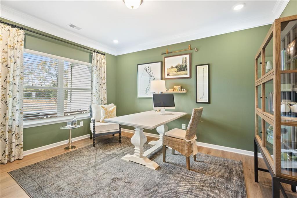 1122 Any Street Property Photo 4