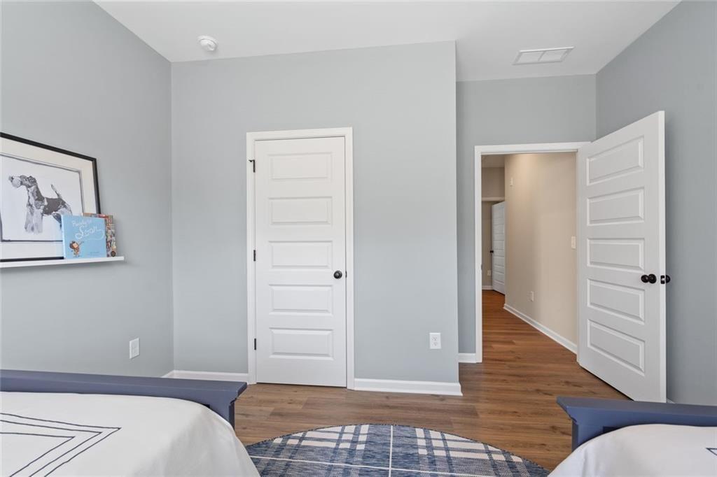 1122 Any Street Property Photo 13