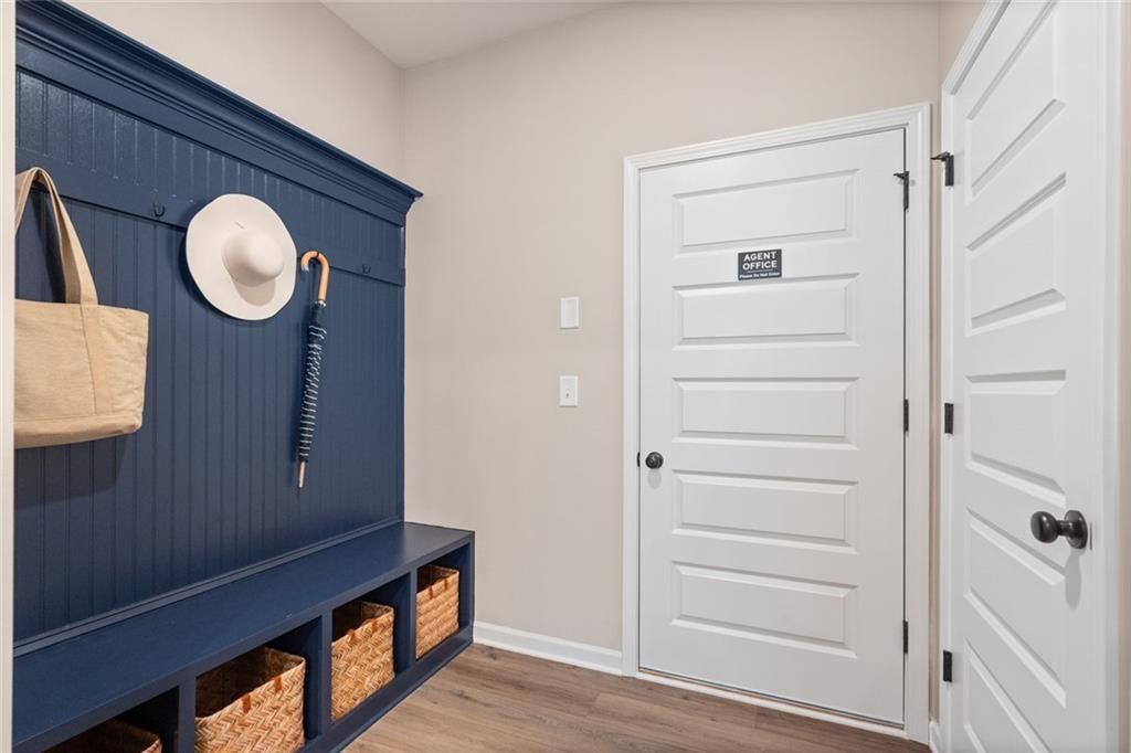 1122 Any Street Property Photo 26