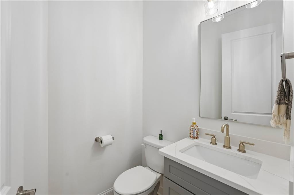 833 Lakemont Drive Property Photo 24