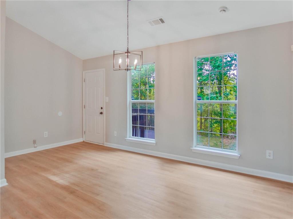5603 Eagles Feather Lane Property Photo 8